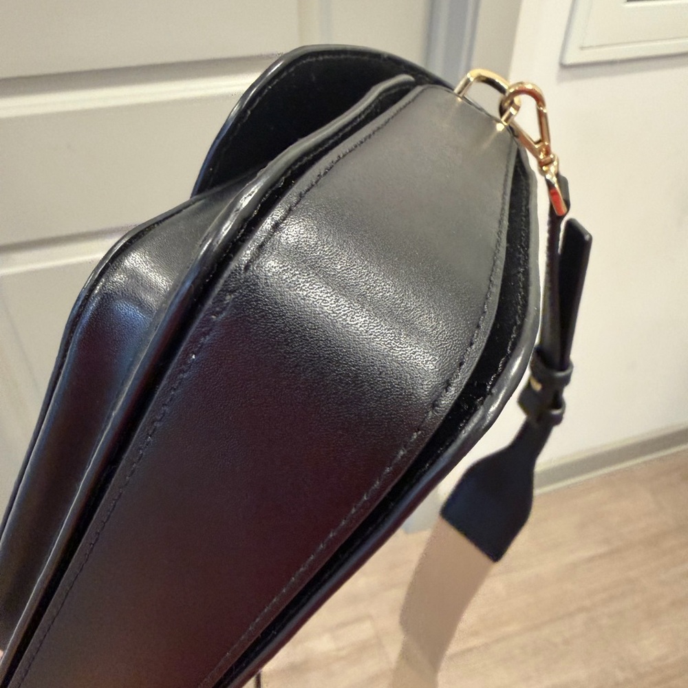 Michael Kors Black and Tan Crossbody Bag - Picture 16 of 16